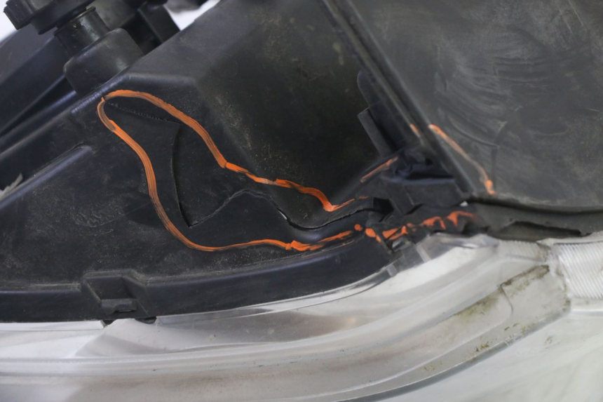 photo de FARO DELANTERO HONDA FES S-WING SWING ABS 125 (2007 - 2015) - Recambio usado revisado