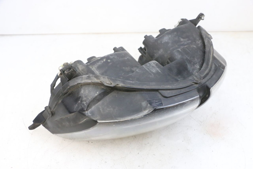 photo de FARO DELANTERO YAMAHA FJR ABS 1300 (2006 - 2012) - Primer plano de alta resolución