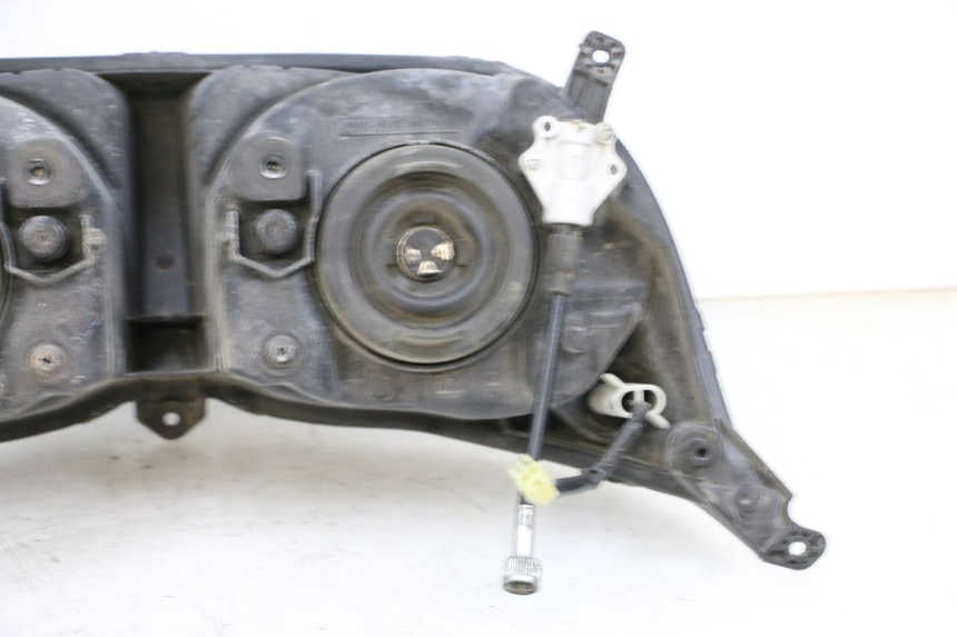 photo de FARO DELANTERO YAMAHA FJR ABS 1300 (2006 - 2012) - Enfoque en la estructura