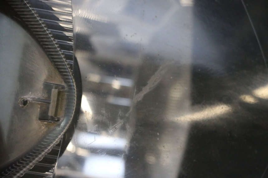 photo de FARO DELANTERO HONDA FJS SILVER WING SILVERWING 400 (2005 - 2008) - Detalles de los puntos de fijación