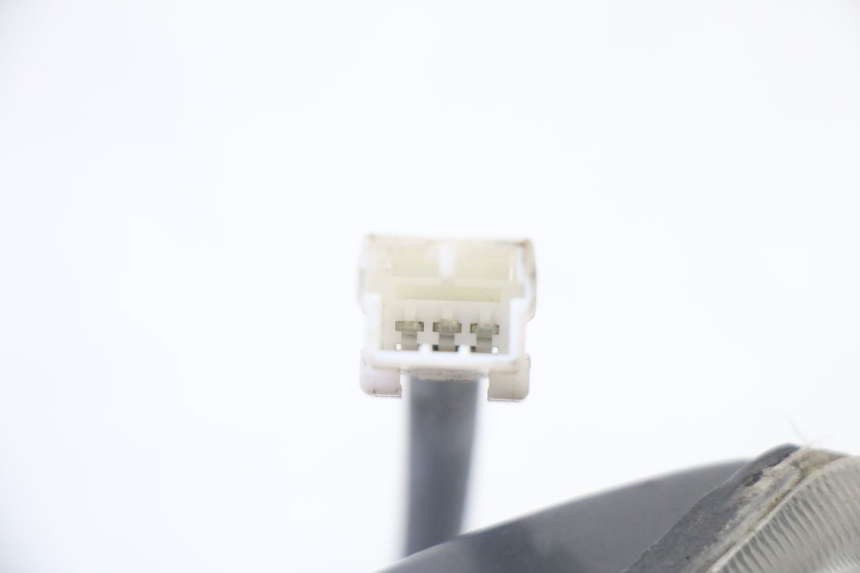 photo de FARO DELANTERO PIAGGIO FLY 2T 50 (2004 - 2017) - Estado de la superficie y material