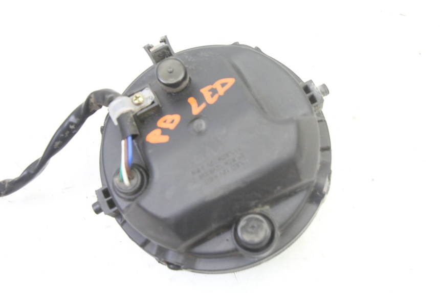 photo de FARO DELANTERO VENESI FLY RETRO 4T 50 (2020 - 2025) - Detalles de los puntos de fijación