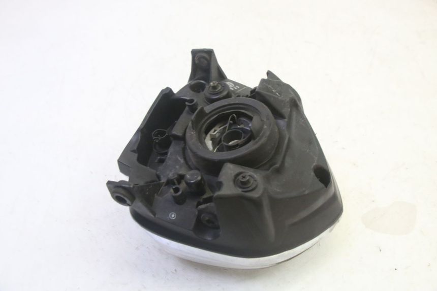 photo de FARO DELANTERO YAMAHA FZ6 N FAZER 600 (2004 - 2006) - Primer plano técnico