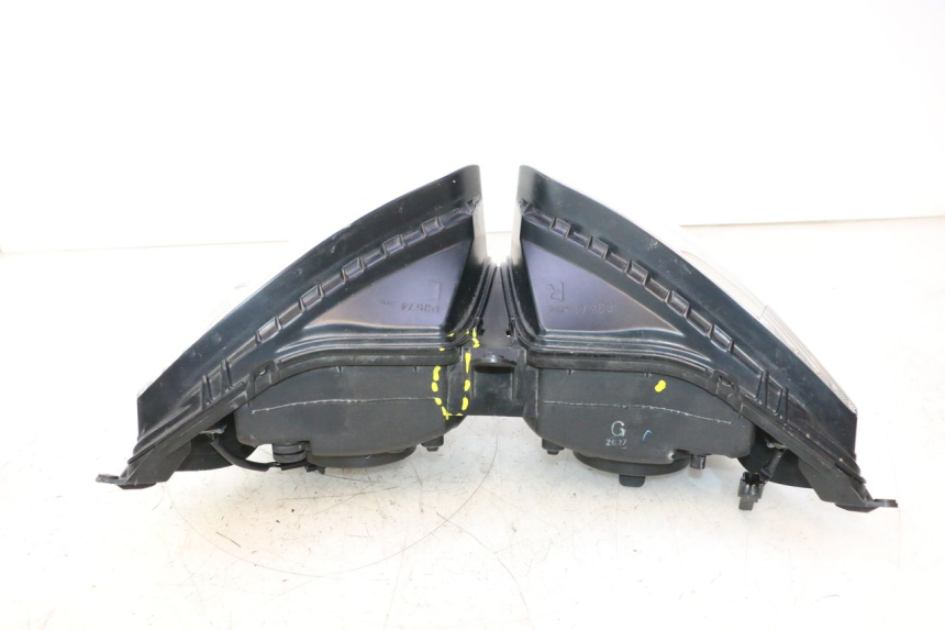 photo de FARO DELANTERO YAMAHA FZ8 800 (2010 - 2016) - Zoom calidad de ocasión