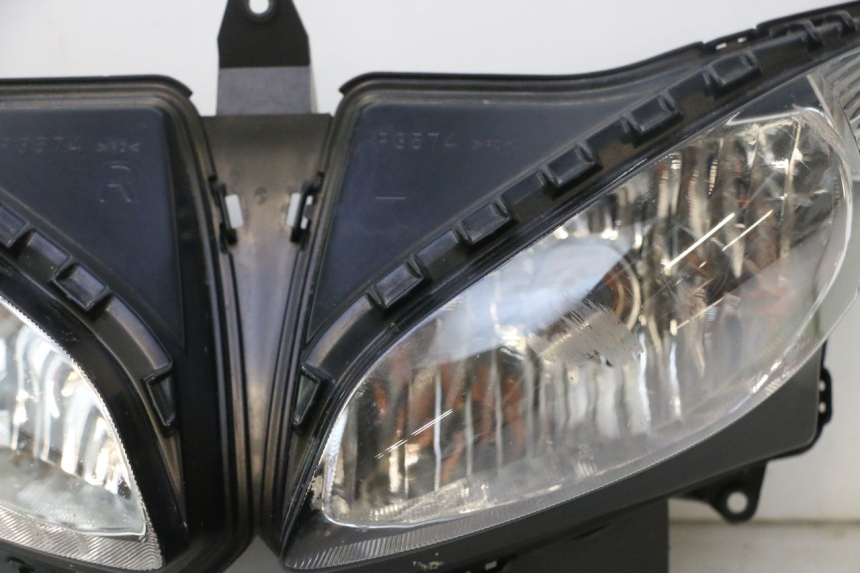 photo de FARO DELANTERO YAMAHA FZ8 800 (2010 - 2016) - Otra perspectiva