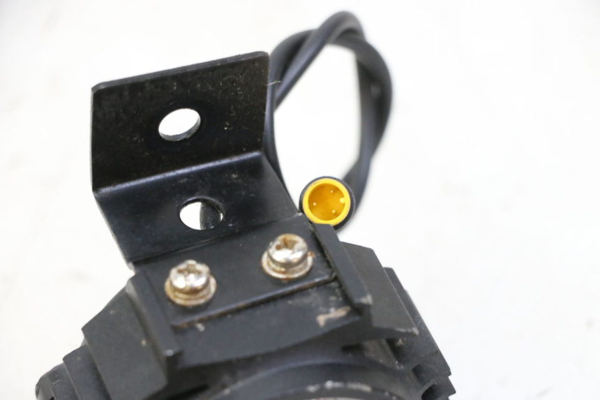 photo de FARO DELANTERO KUKIRIN G2 MASTER 1 - Detalle de la pieza