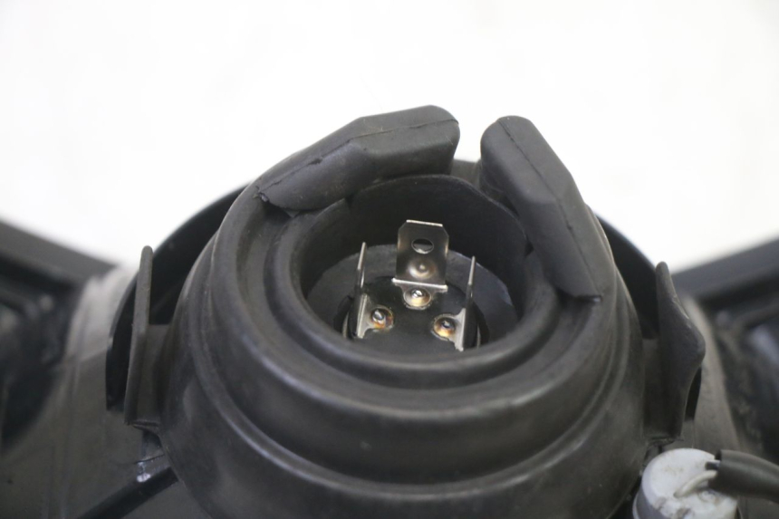 photo de FARO DELANTERO BMW G310 R 310 (2016 - 2020) - Detalles de los puntos de fijación