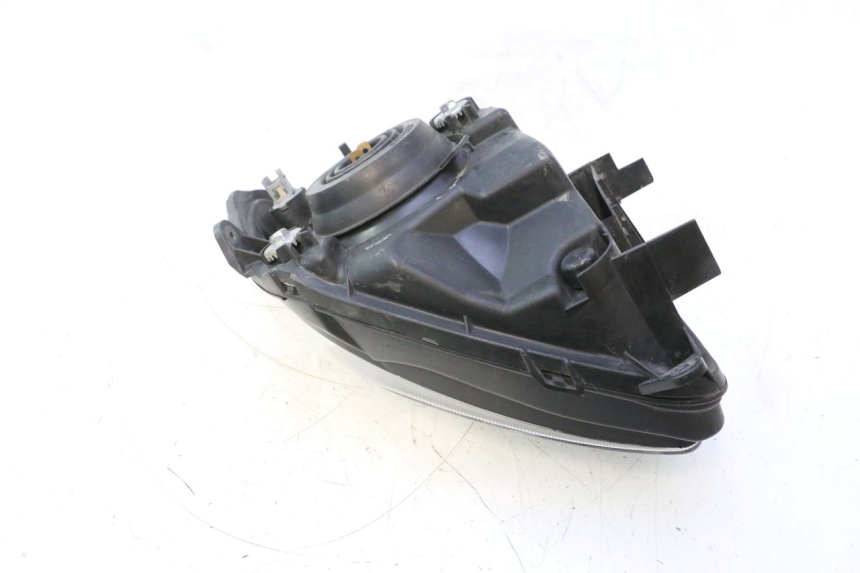 photo de FARO DELANTERO IZQUIERDA SUZUKI BURGMAN EXECUTIVE ABS 650 (2006 - 2012) - Marcados y referencias originales