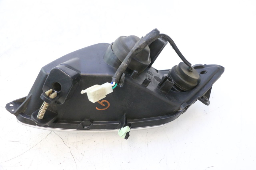 photo de FARO DELANTERO IZQUIERDO PEUGEOT CITYSTAR 2T 50 (2018 - 2021) - Primer plano técnico