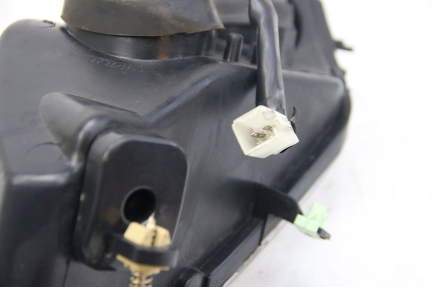 photo de FARO DELANTERO IZQUIERDO PEUGEOT CITYSTAR AIR 125 (2014 - 2017) - Otra perspectiva