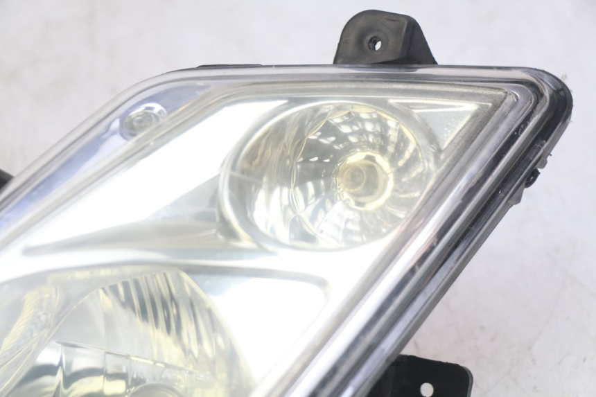 photo de FARO DELANTERO IZQUIERDO PEUGEOT CITYSTAR 125 (2011 - 2017) - Estado de la superficie y material