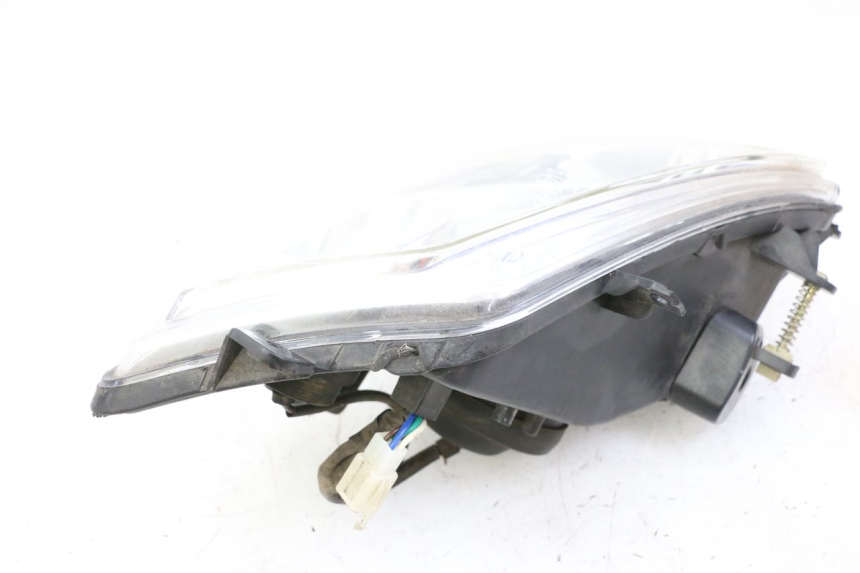 photo de FARO DELANTERO IZQUIERDO PEUGEOT CITYSTAR 50 (2013 - 2017) - Características distintivas