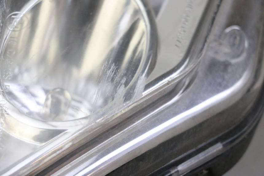 photo de FARO DELANTERO IZQUIERDO PEUGEOT CITYSTAR 50 (2013 - 2017) - Otra perspectiva