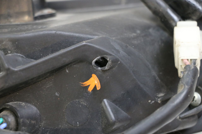 photo de FARO DELANTERO IZQUIERDA NECO GPX LC 2T 50 (2014 - 2018) - Primer plano técnico