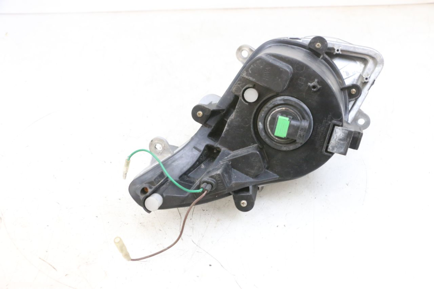 photo de FARO DELANTERO IZQUIERDA SYM GTS EVO 125 (2009 - 2013) - Primer plano técnico