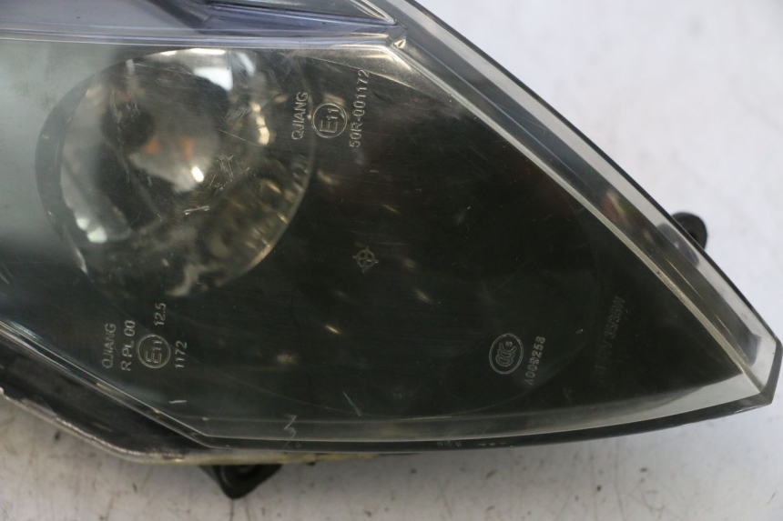 photo de FARO DELANTERO IZQUIERDA KEEWAY MATRIX RX9 125 (2006 - 2007) - Primer plano técnico