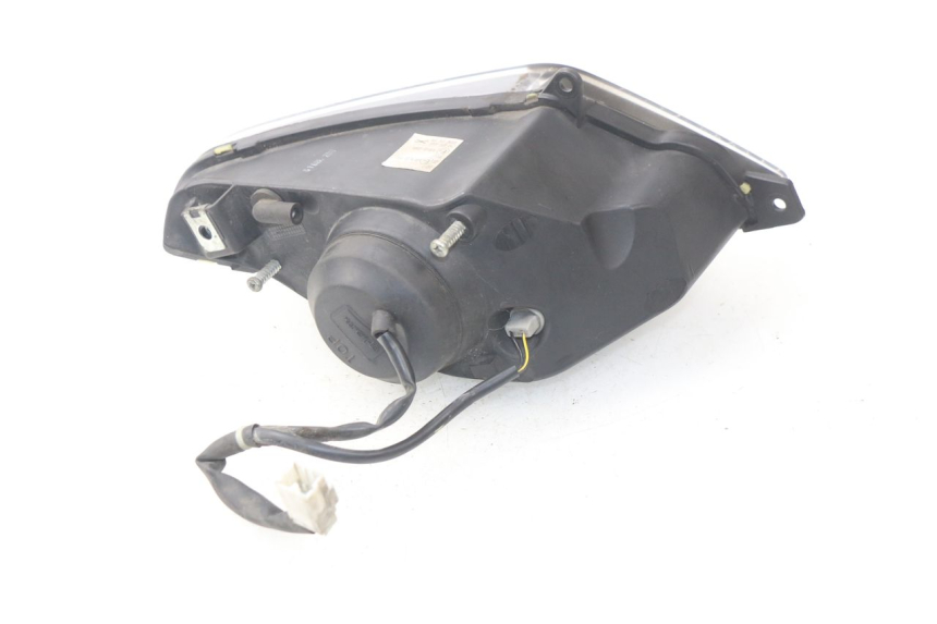 photo de FARO DELANTERO IZQUIERDO GILERA NEXUS 125 (2009 - 2013) - Primer plano técnico