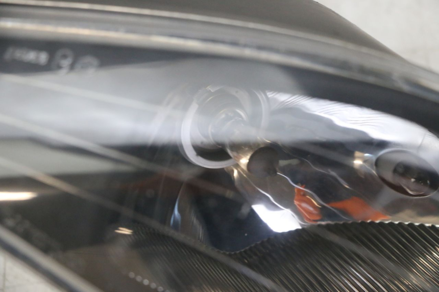 photo de FARO DELANTERO IZQUIERDO GILERA NEXUS 125 (2009 - 2013) - Detalles de los puntos de fijación