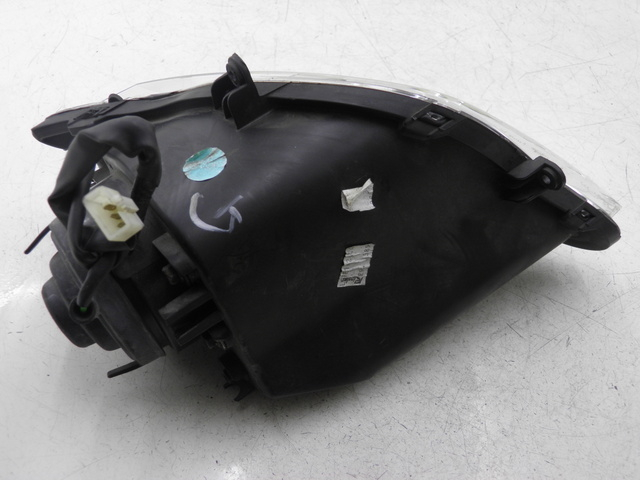 photo de FARO DELANTERO IZQUIERDA PEUGEOT GEOPOLIS 250 (2006 - 2008) - Detalles de los puntos de fijación