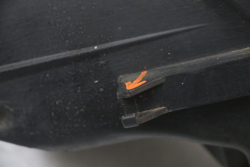 photo de FARO DELANTERO IZQUIERDA PEUGEOT SPEEDFIGHT 3 LC 2T 50 (2009 - 2015) - Detalles de los puntos de fijación