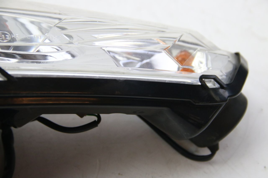 photo de FARO DELANTERO IZQUIERDO PEUGEOT SATELIS 125 (2006 - 2009) - Detalles de los puntos de fijación