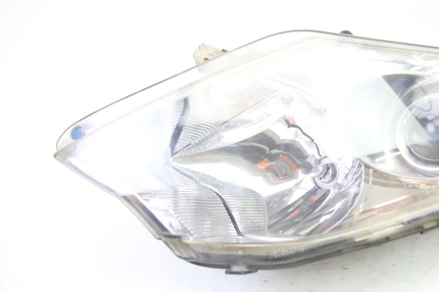 photo de FARO DELANTERO IZQUIERDA PEUGEOT SATELIS 250 (2006 - 2012) - Detalle de la pieza