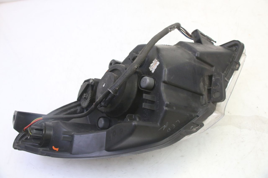 photo de FARO DELANTERO IZQUIERDA PEUGEOT SATELIS 125 (2010 - 2012) - Detalles de los puntos de fijación