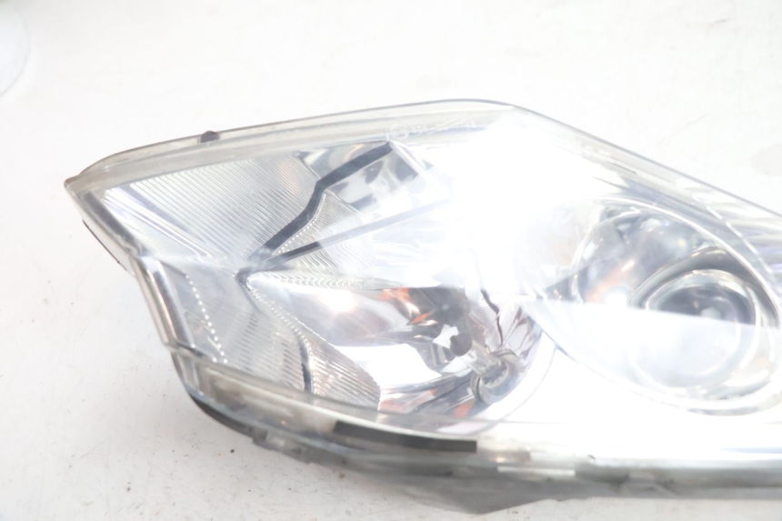photo de FARO DELANTERO IZQUIERDO PEUGEOT SATELIS 125 (2006 - 2009) - Zoom estado de uso