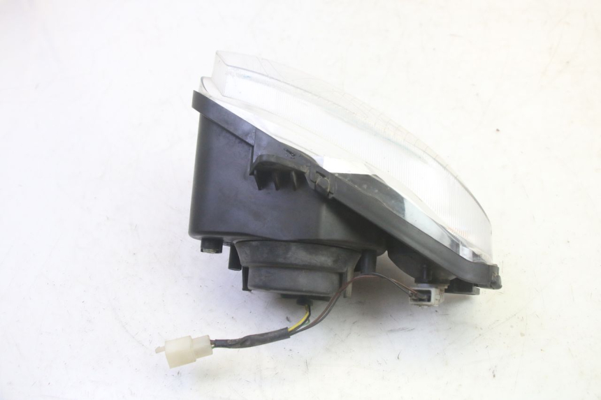 photo de FARO DELANTERO IZQUIERDA YAMAHA TZR 50 (2008 - 2016) - Otra perspectiva