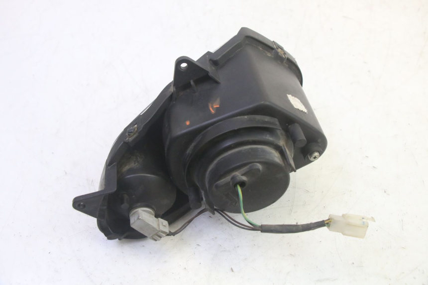 photo de FARO DELANTERO IZQUIERDA YAMAHA TZR 50 (2008 - 2016) - Primer plano técnico