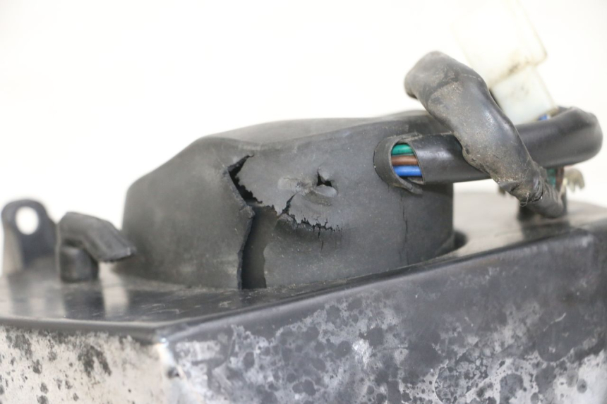 photo de FARO DELANTERO GOES WIKI 125 (2010 - 2015) - Otra perspectiva