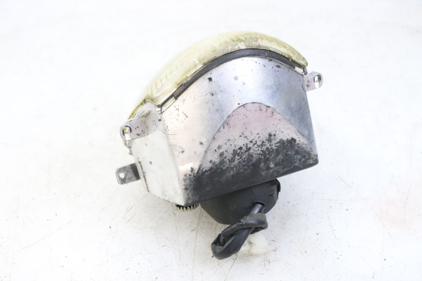 photo de FARO DELANTERO GOES WIKI 125 (2010 - 2015) - Estado de la superficie y material