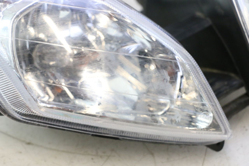photo de FARO DELANTERO VASTRO GP 2T 50 (2013 - 2017) - Marcados y referencias originales