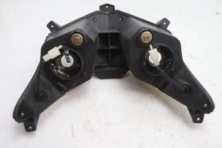 photo de FARO DELANTERO TNT MOTOR GRIDO 2T 50 (2010 - 2019) - Detalles de los puntos de fijación