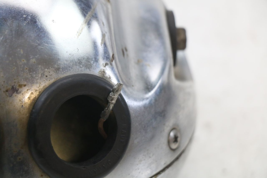 photo de FARO DELANTERO SUZUKI GSX E 250 (1982 - 1983) - Estado de la superficie y material