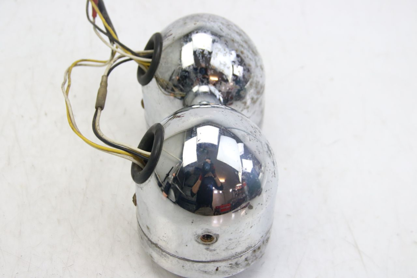 photo de FARO DELANTERO SUZUKI GSX-F GSX  F 1100 (1988 - 1994) - Primer plano técnico