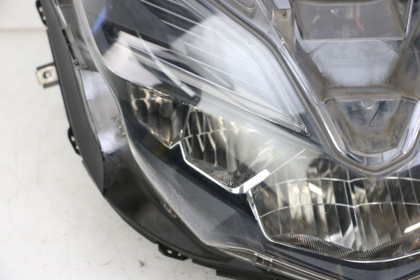 photo de FARO DELANTERO HONDA FORZA 125 (2021 - 2025) - Inspección visual detallada