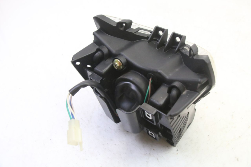 photo de FARO DELANTERO KIDEN KD125-G 125 (2018 - 2022) - Primer plano técnico