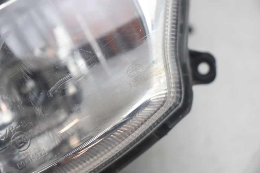 photo de FARO DELANTERO PEUGEOT KISBEE 2T 50 (2010 - 2017) - Otra perspectiva