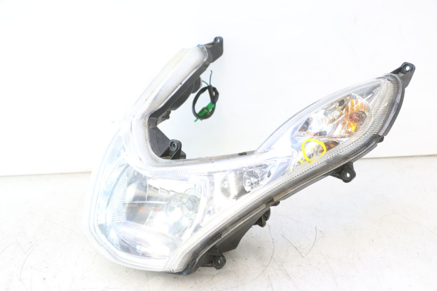photo de FARO DELANTERO PEUGEOT KISBEE 2T 50 (2010 - 2017) - Ángulo de visión alternativo