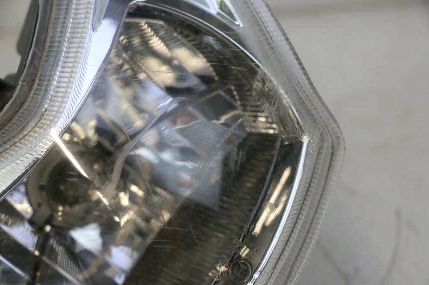 photo de FARO DELANTERO PEUGEOT KISBEE 4T 50 (2010 - 2017) - Zoom sobre los componentes