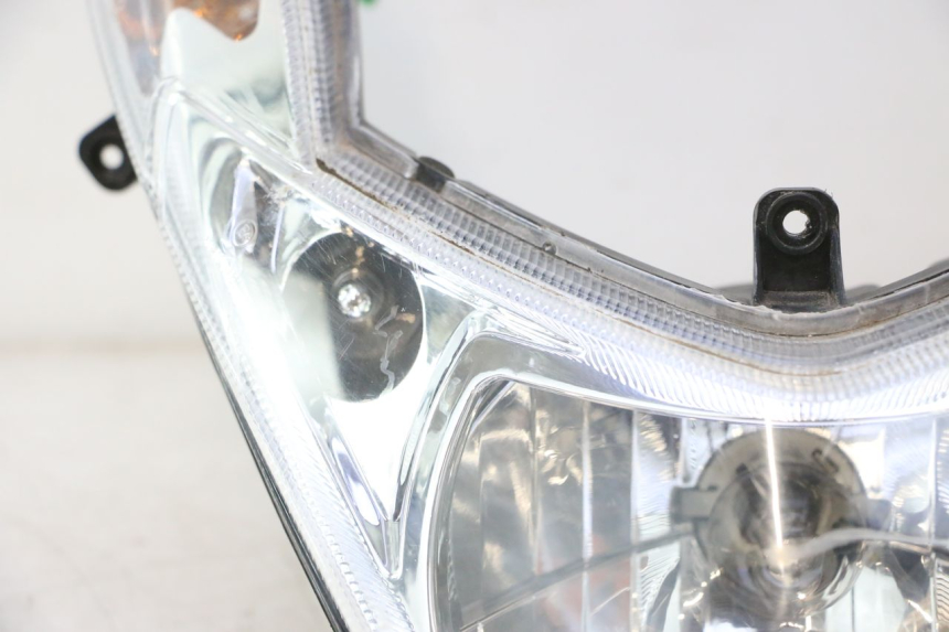 photo de FARO DELANTERO PEUGEOT KISBEE 4T 50 (2010 - 2017) - Ángulo de visión alternativo