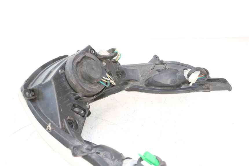 photo de FARO DELANTERO PEUGEOT KISBEE 4T 50 (2018 - 2022) - Detalle de la pieza