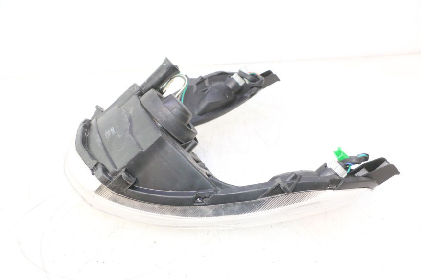 photo de FARO DELANTERO PEUGEOT KISBEE 4T 50 (2023 - 2026) - Detalle de la pieza