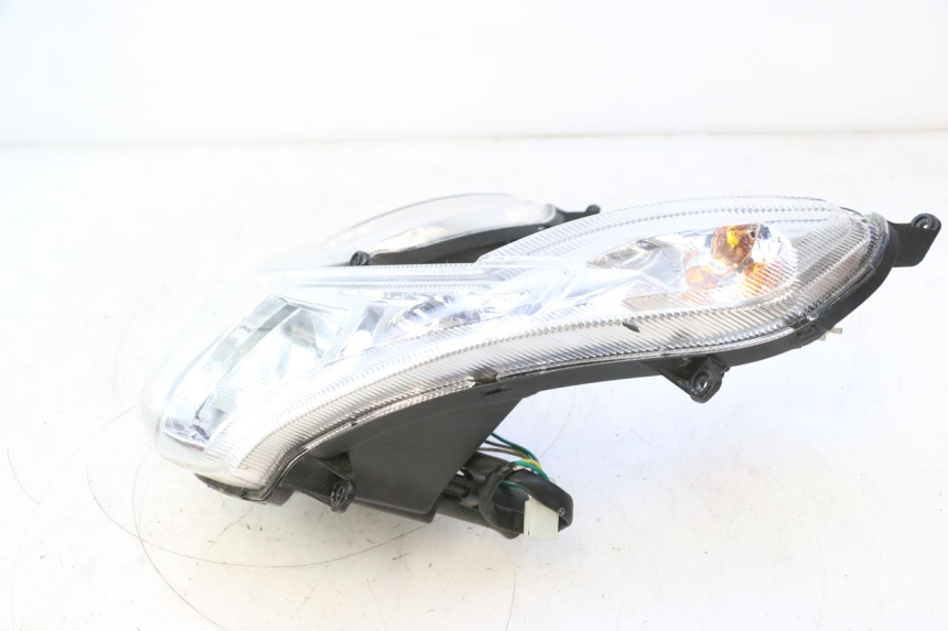 photo de FARO DELANTERO PEUGEOT KISBEE 4T 50 (2023 - 2026) - Otra vista del artículo