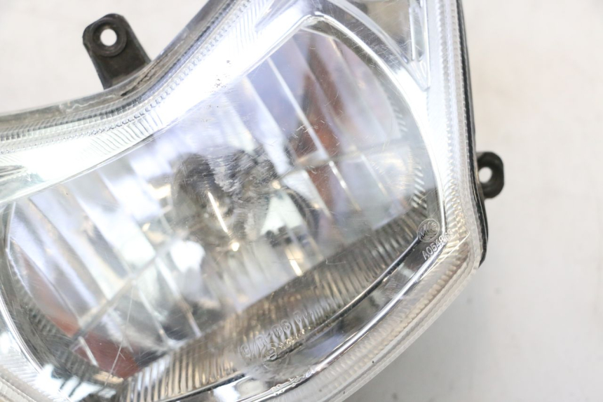 photo de FARO DELANTERO PEUGEOT KISBEE 4T 50 (2023 - 2026) - Zoom calidad de ocasión