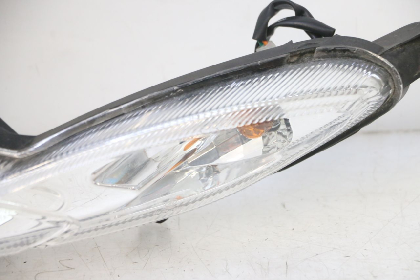 photo de FARO DELANTERO PEUGEOT KISBEE 4T 50 (2023 - 2026) - Detalle de la pieza