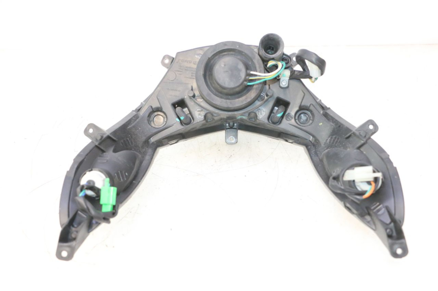photo de FARO DELANTERO PEUGEOT KISBEE 4T 50 (2023 - 2026) - Primer plano técnico