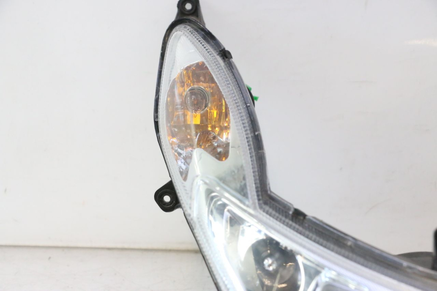 photo de FARO DELANTERO PEUGEOT KISBEE 4T 50 (2018 - 2022) - Estado de la superficie y material