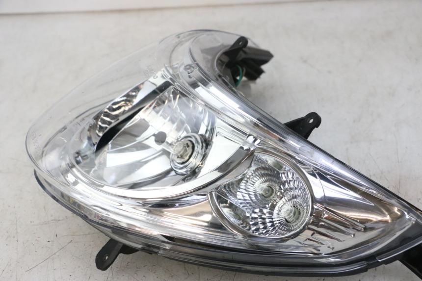 photo de FARO DELANTERO KYMCO XCITING 500 (2007 - 2010) - Detalles de los puntos de fijación